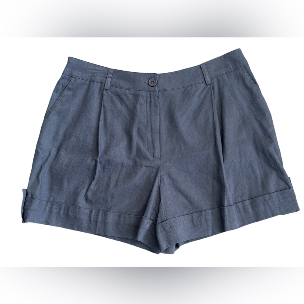 Blue Sol women's linen shorts.Size 4